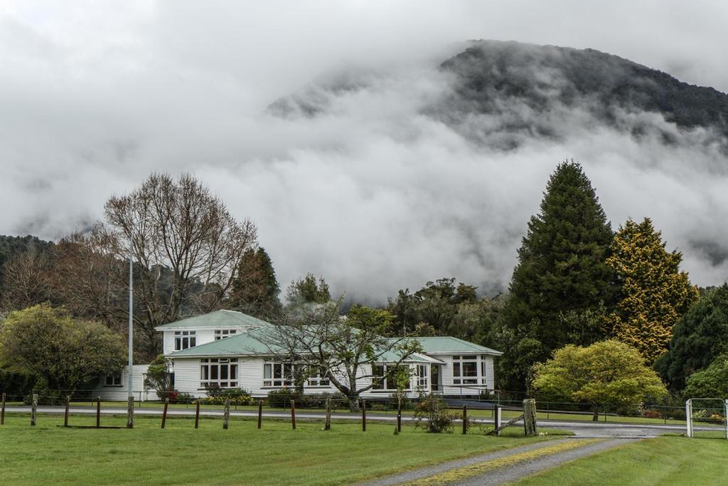 Rainforest Motel Fox Glacier Luaran gambar